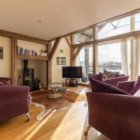Otters Holt Somerford Keynes Exterior foto