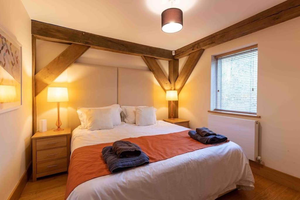 Otters Holt Somerford Keynes Exterior foto