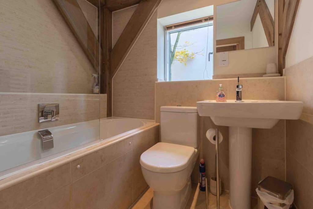 Otters Holt Somerford Keynes Exterior foto