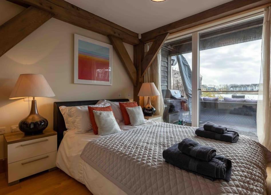 Otters Holt Somerford Keynes Exterior foto